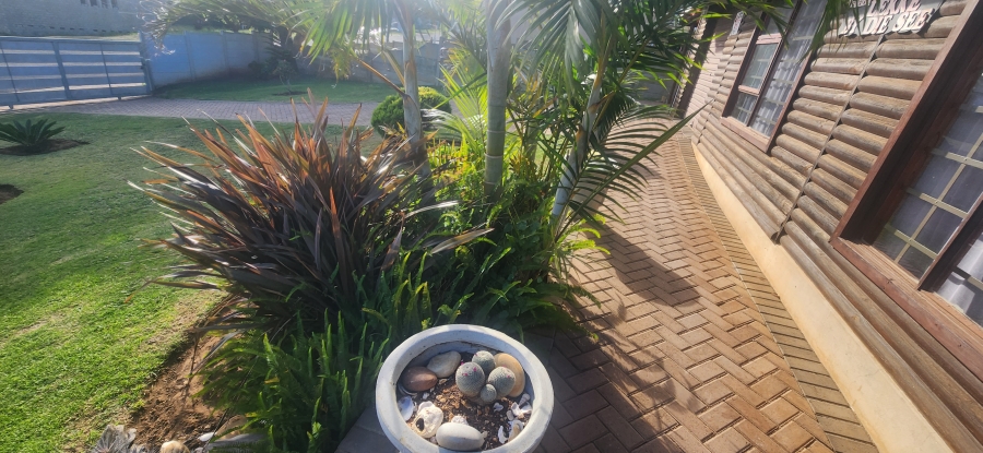 3 Bedroom Property for Sale in Dana Bay Western Cape
